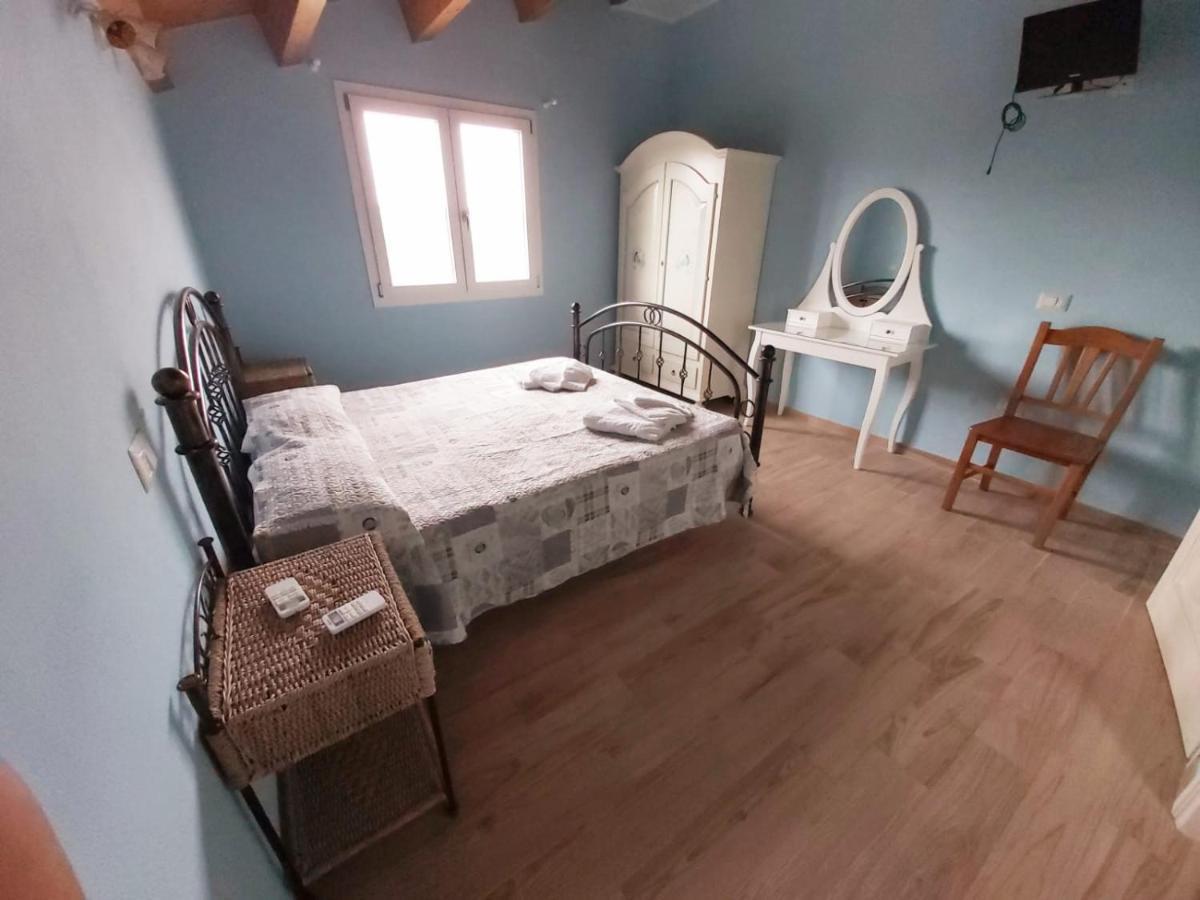 B&B Il Cenerino SantʼAntìoco Dış mekan fotoğraf